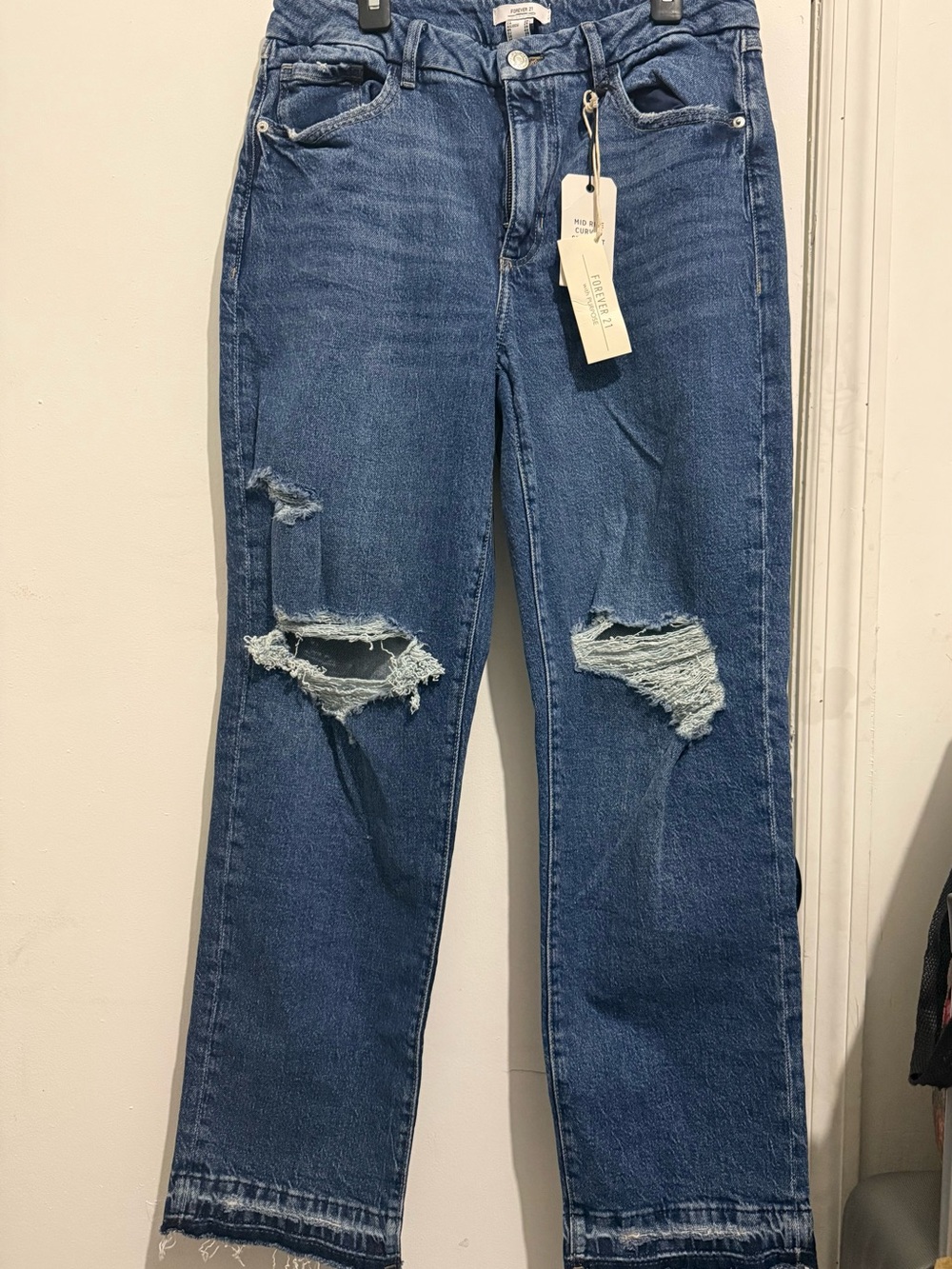 Forever 21 Premium Mid Rise Curvy Distressed Straight Leg Jeans Size 29